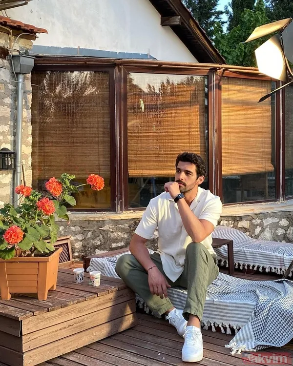 Survivor’la tanınmıştı! Yalı Çapkını’nın Akın’ı Melih Özkaya’nın eşi bakın hangi oyuncu çıktı! Çocuğunun annesi meğer... - 4