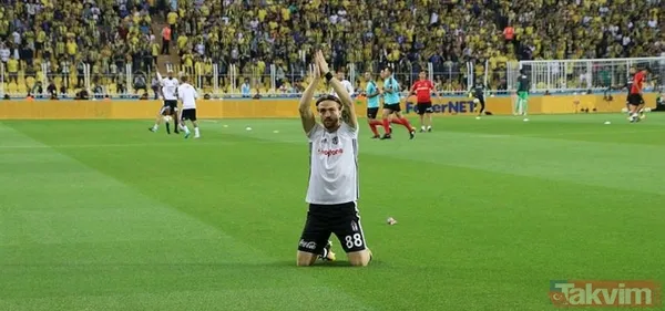 Fenerbahçe'ye transferi olay yaratmıştı! Caner Erkin Beşiktaş taraftarına neden diz çöktü açıkladı... - 4