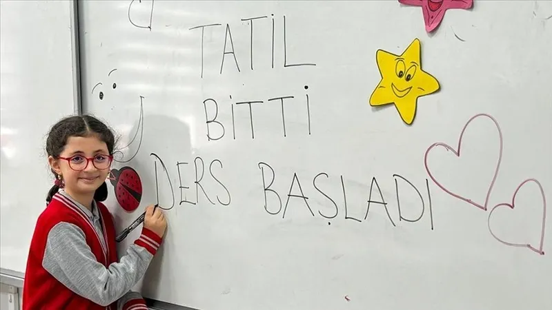 1774175662100.jpeg Eğitimde ara tatil molası sona erdi! 18 milyon öğrenci 1,2 milyon öğretmen... 81 ilde ders zili çalıyor-5