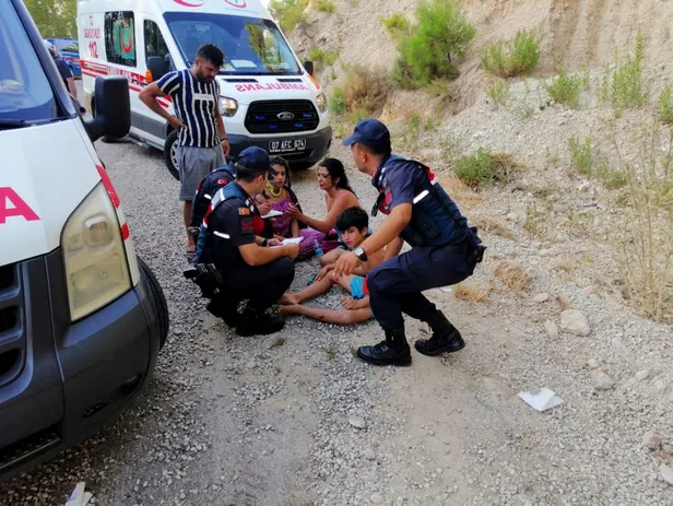 Antalya'da safari cipi devrildi: 16 yaralı-5