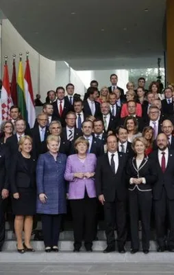 AB'de büyük Brexit kavgası: Mafya gibisiniz!