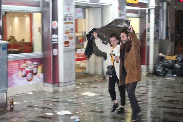 İstanbul'da şiddetli yağış-3