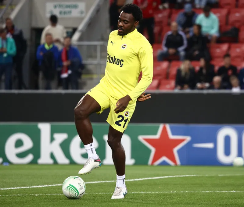 Yeni takımını duyurdular! Fenerbahçe'de Osayi depremi - 1