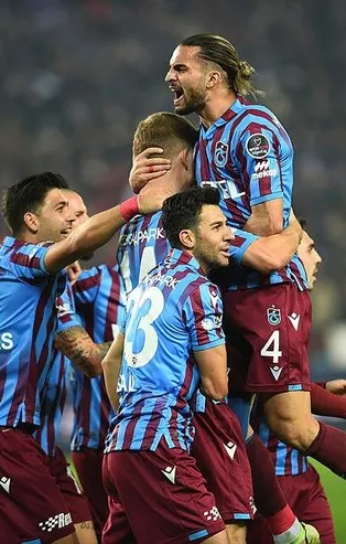 3 büyükler hüsran yaşıyor Fırtına zirvenin keyfini sürüyor!