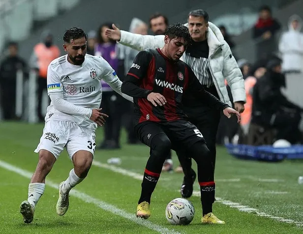 kulupler-birligi-baskani-ali-koc-yabanci-kurali-ile-ilgili-duzenlenen-calistay-sonrasi-aciklamalarda-bulundu-1670025513930.jpeg Kulüpler Birliği Başkanı Ali Koç, yabancı kuralı ile ilgili düzenlenen çalıştay sonrası açıklamalarda bulundu-4