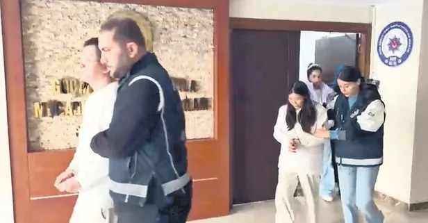 Pantolon paçasından çıkan pasaport uluslararası kaçakçılık ağını çökertti