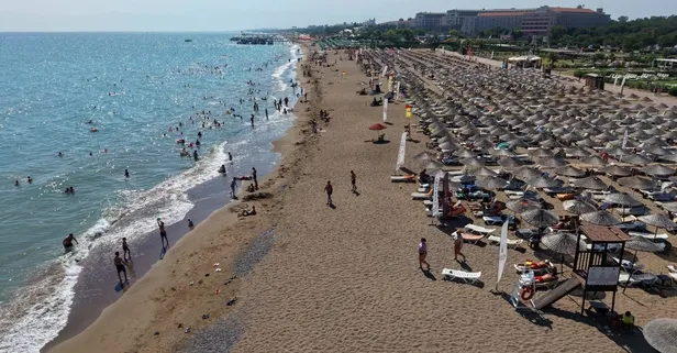 Antalya'da Ekim ayında turist rekoru! Bakan Ersoy açıkladı: "12 aya yaymaya kararlıyız"