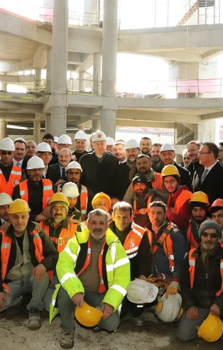 Başkan Erdoğan Taksim Camisi inşaatını gezdi