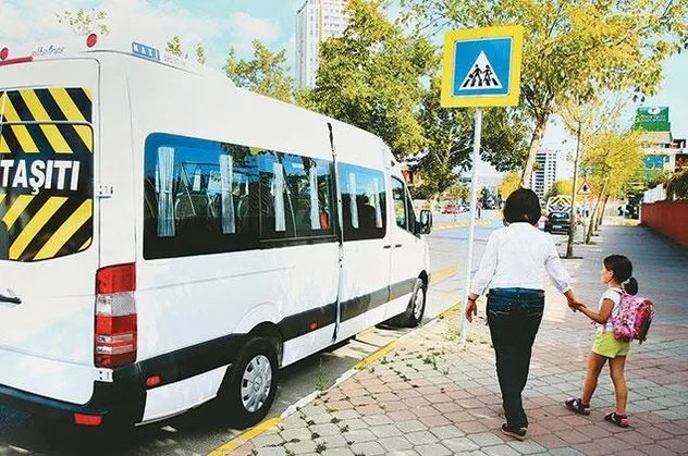 Son dakika: Servis şoförüne yeterlilik şartı! 3 Eylül’de yürürlüğe girecek