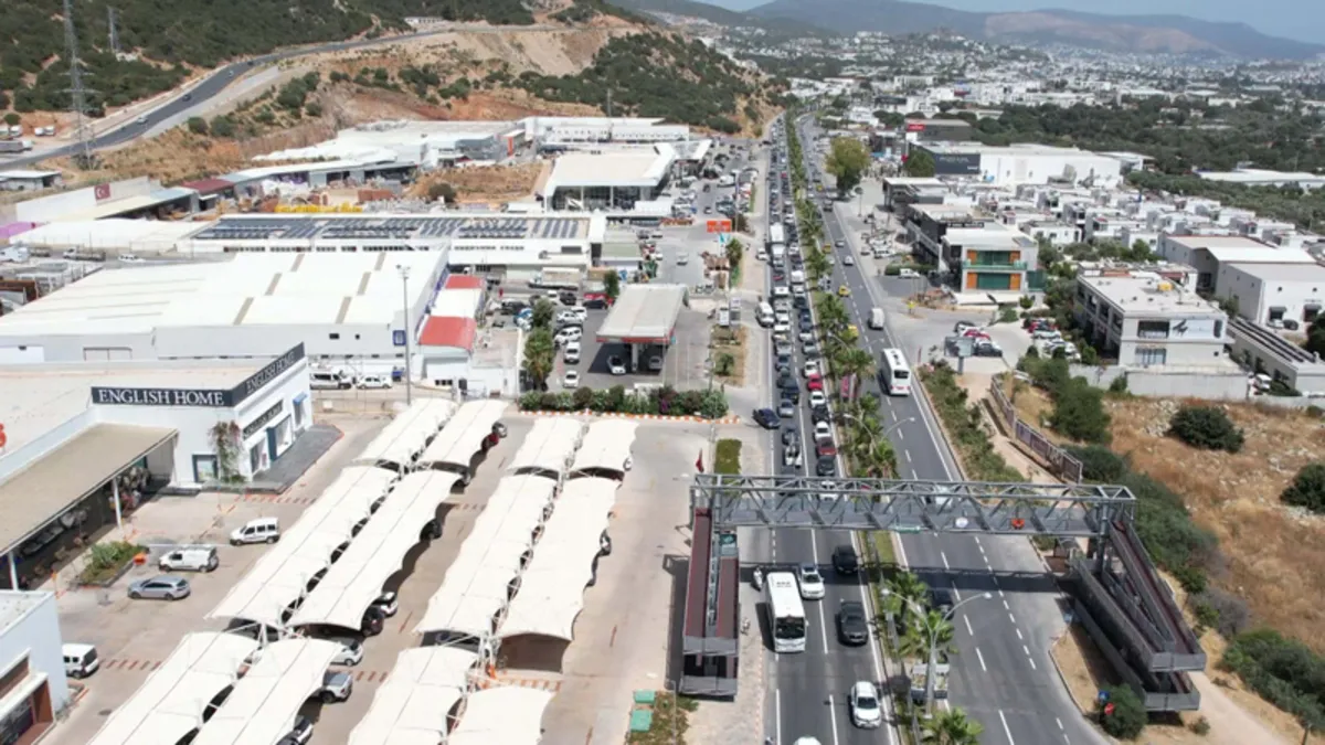 Bodrum’da Kurban Bayramı yoğunluğu | Son 24 saatte 20 bin araç giriş yaptı