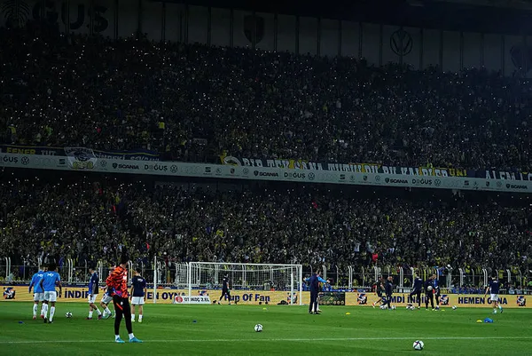 1654687722541.jpg Fenerbahçe'de 200 milyonluk beklenti-2