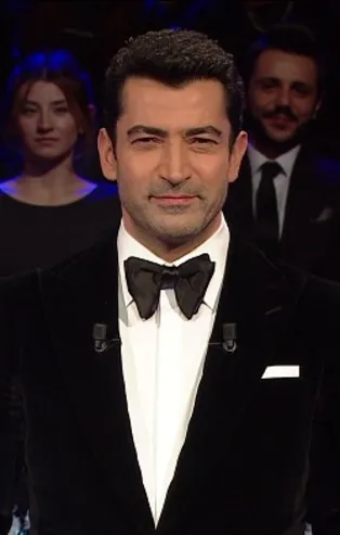 Italo Martinenghi'nin yönettiği 1979 yapımı Süpermenler filminin başrol oyuncusu kimdir?