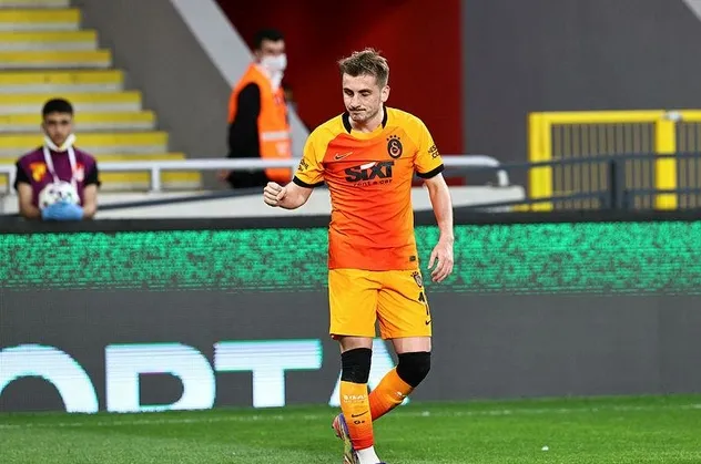 Galatasaray'ın genç yıldızı Kerem Aktürkoğlu’na Sevilla kancası