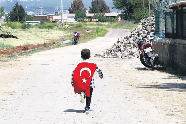 Yerde ve gökte 23 Nisan coşkusu: THY TBMM'nin 100. yılı için havalandı-5