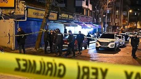 Bahçelievler’de uyuşturucu satan şüpheliler ekiplere ateş açtı: 1 jandarma yaralandı 2 şüpheli gözaltında