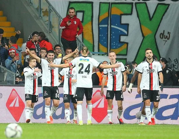 sivasa-kartal-pencesi-besiktas-2-1-sivasspor-mac-sonucu-ozet-1633197617297.jpeg Sivas'a Kartal pençesi! (Beşiktaş 2-1 Sivasspor MAÇ SONUCU ÖZET)-2