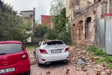 İstanbul Fatih'te 2 katlı binada çökme