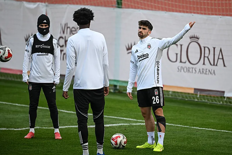 Beşiktaş'ta 1 ayrılık 3 transfer! - 6