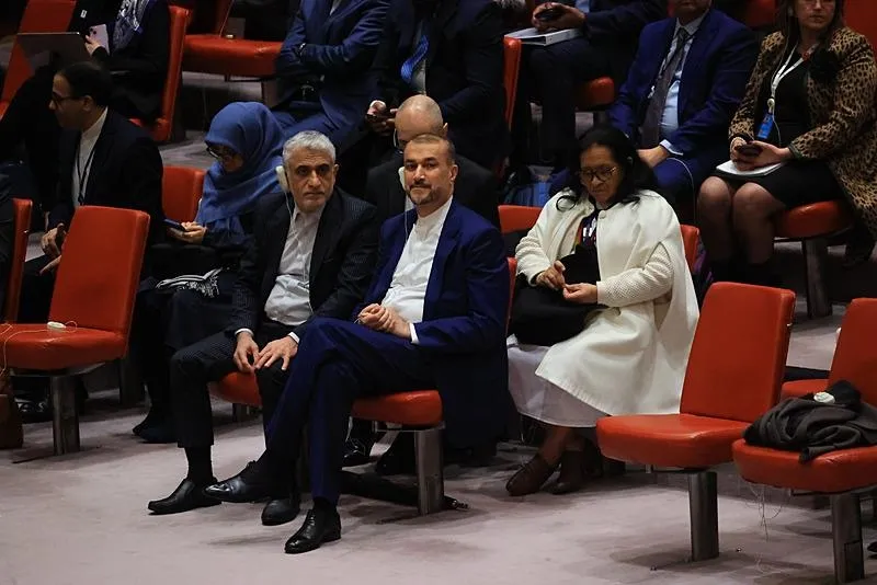 İran'dan İsrail'e bir tehdit daha! Listede iki şehir var | İsfahan saldırısıyla dalga geçtiler: "Çocuklarımızın oynadığı oyuncaklara benziyordu"-3