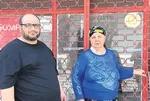 26 yıl önce boşandığı eski eşinin bıçaklı saldırısına uğradı