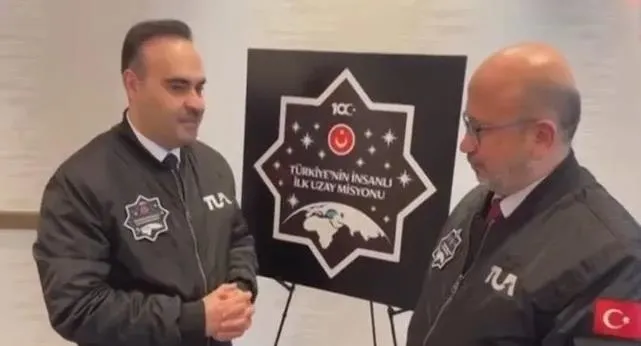 uzaydan-ilk-gorusme-baskan-recep-tayyip-erdogan-ile-olacak-1705506897492.jpeg Uzaydan ilk bağlantı Başkan Recep Tayyip Erdoğan ile olacak! Sanayi ve Teknoloji Bakanı Mehmet Fatih Kacır'dan önemli açıklamalar-6