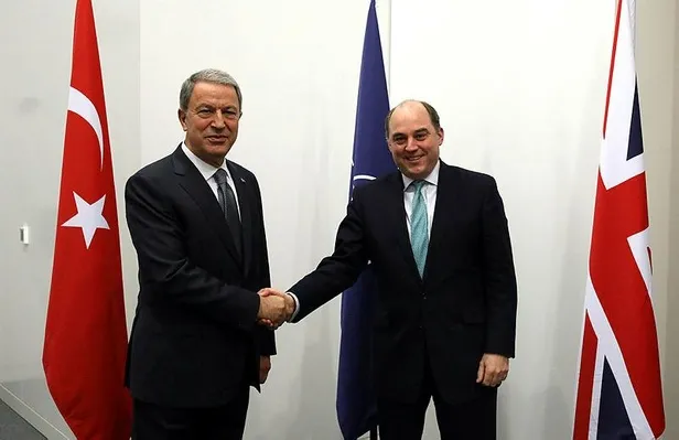 Son dakika: Bakan Akar, İngiliz ve Fransız mevkidaşlarıyla görüştü-1