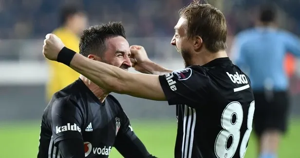 Beşiktaş yardım kampanyası başlattı | Ahmet Nur Çebi açıkladı: Gökhan Gönül ve Caner Erkin...-4