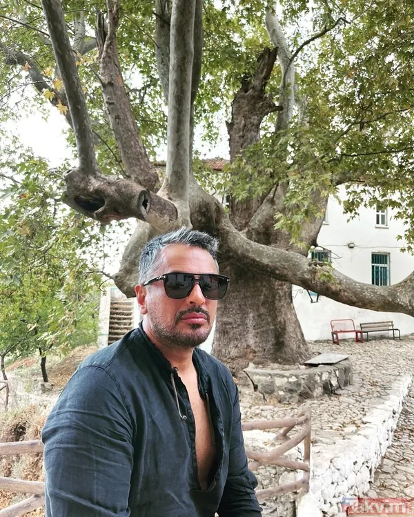 Kırmızı Oda’nın Barlas’ı Emre Altuğ bakın kaç yaşında çıktı! Duyan inanmadı partneri Ayça Bingöl ile arasındaki fark dikkat çekti - 3