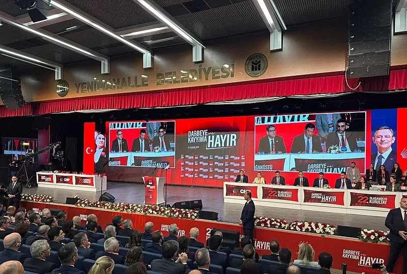 Bir günde iki çelişki