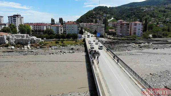 AFAD'dan Kastamonu ve Düzce'de meydana gelen sele dair son detaylar aktarılarak 7 bölge için yeni uyarı - 6