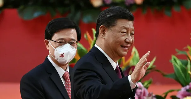 Hong Kong'da John Lee liderliğinde yeni hükümet yemin ederek göreve başladı