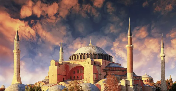 Müslüman, Hristiyan ve Yahudiler Ayasofya'nın cami olarak ibadete açılmasına olumlu tepkiler verdi