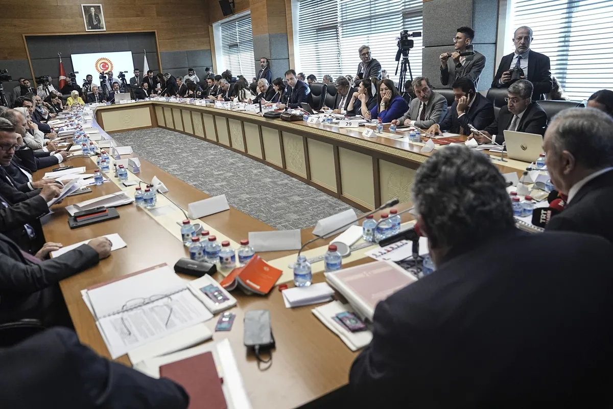 Terörsüz Türkiye’nin şafağı! Komisyonda Çerçeve Yasa teklifinin maddelerine geçildi: İP ve Yeni Parti'den provokasyon-6