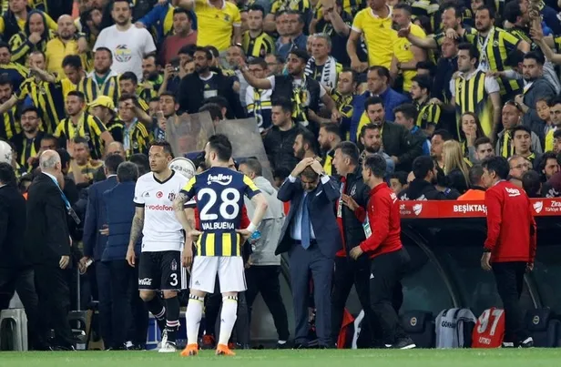 Olaylı derbinin hakemini Aziz Yıldırım uyarmış-8