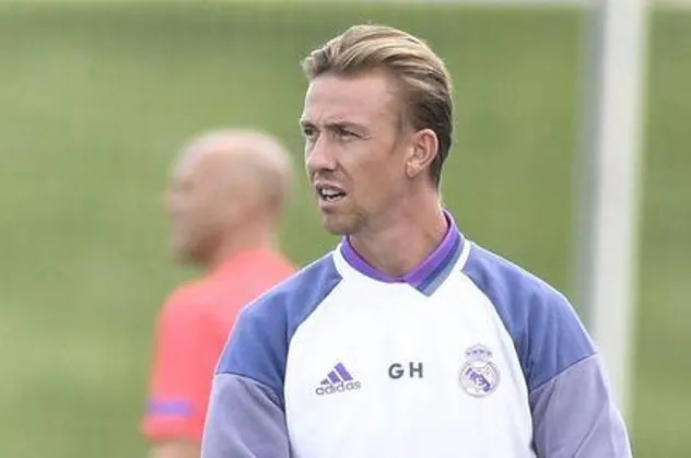 Beşiktaş'ın yeni yardımcı antrenörü Guti!