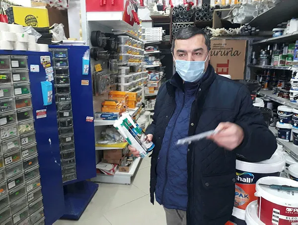 istanbulda-bir-garip-hirsizlik-once-caldi-sonra-iade-edip-parasini-aldi-1611215355035.jpg İstanbul'da bir garip hırsızlık! Önce çaldı sonra iade edip parasını aldı-1