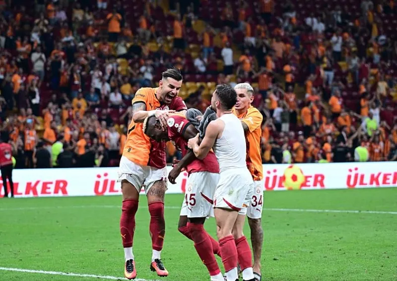 galatasarayda-ibrahim-hatipoglundan-onemli-aciklamalar-icardi-kalacak-mi-victor-osimhenin-sozlesmesi-ne-zamana-1726357663672.jpeg İbrahim Hatipoğlu'ndan Icardi ve Osimhen için flaş sözler!-7