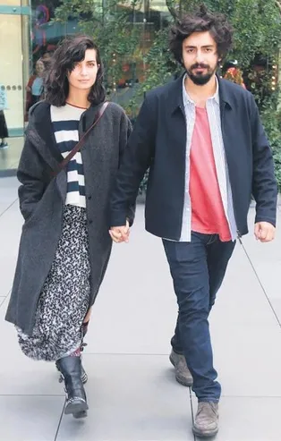 Büyük aşka son! Tuba Büyüküstün ile Umut Evirgen ayrıldı...