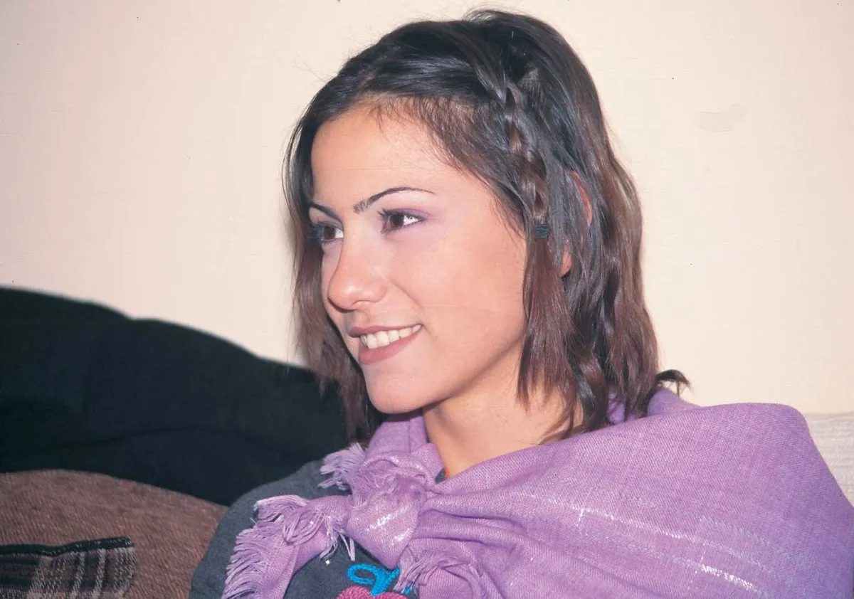 deli-yurekin-yildizi-zeynep-tokus-nisantasinda-goruntulendi-1785926590463.jpeg Şöhreti bırakıp yoga eğitmeni olmuştu! Deli Yürek'in yıldızı Zeynep Tokuş Nişantaşı’nda ortaya çıktı-6