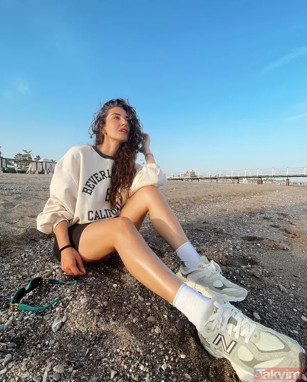 Yalan’ın Melike’si Aslıhan Güner’i kardeşleriyle yan yana gelince ayırt etmek çok zor! 3 kız kardeş! Hem güzellikleri hem benzerlikleri... - 9