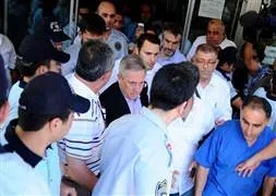 Aziz Yıldırım hastaneye kaldırıldı