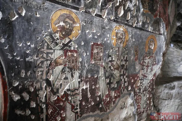 Geçmişi 1600 yıl öncesine dayanıyor: 360 tonluk kaya bitlendi iğneyle kuyu kazıp yeni odalar ortaya çıktı! Sümela Manastırı'na ziyaretçi akını - 25