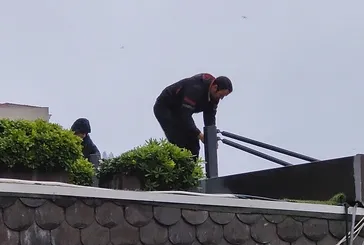 Uyuşturucu ve fuhuş partilerinin merkezi Bebek Otel'deki kaçak bölümler yıkıldı