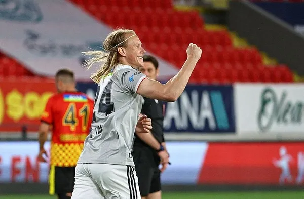 Beşiktaş tecrübeli oyuncu Vida'nın yokluğunda sos verdi! Hırvat yıldız aranıyor-2