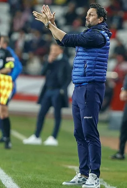 Fenerbahçe Alanya’nın hocası Erol Bulut için sezon sonunu bekliyor-4