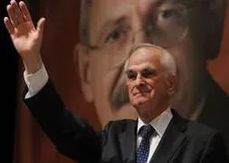 Önder Sav’dan Baykal sürprizi