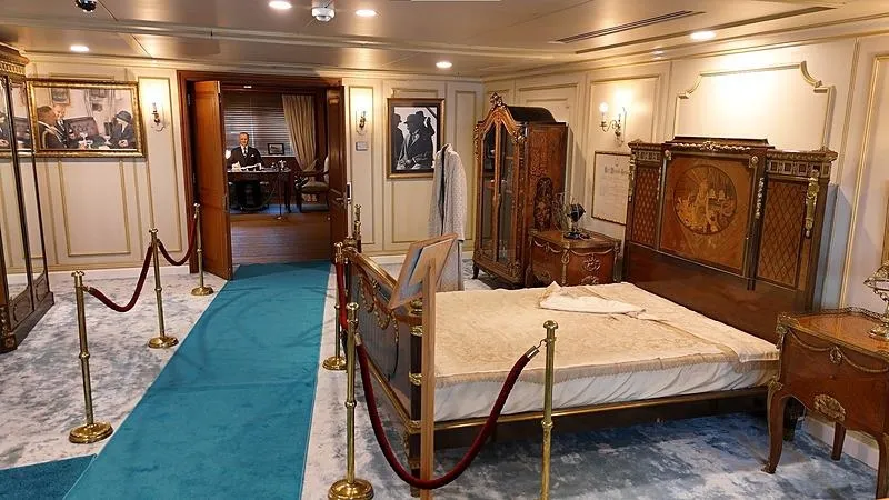 Savarona yatı (DHA)