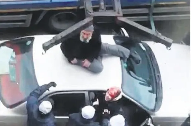 Yer Ankara... Aracını çektirmemek için her yolu denedi
