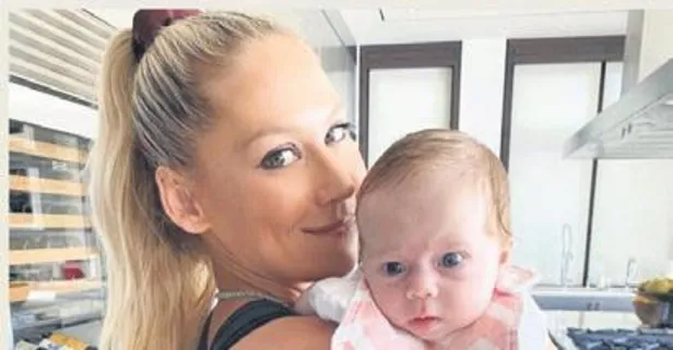 Anna Kournikova ve Enrique Iglesias'ın minik kızı Masha göründü