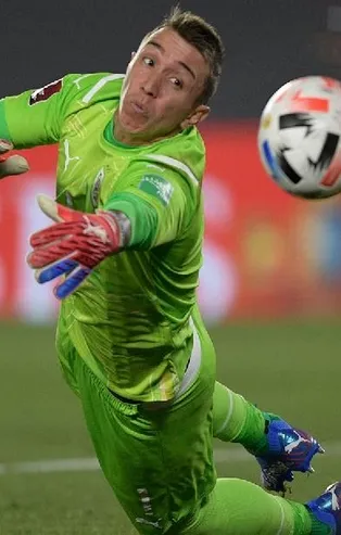 Arjantin-Uruguay maçında Fernando Muslera'dan akılalmaz hata! Messi şut bile atmadan gol attı